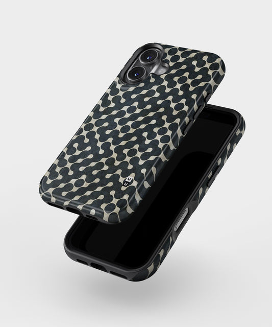 Black Maze Design MagSafe Bumper Case