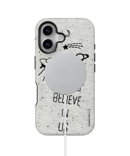 Aliens Believe in Us MagSafe Bumper Case