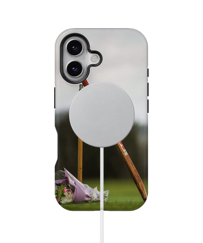Bat Wicket MagSafe Bumper Case