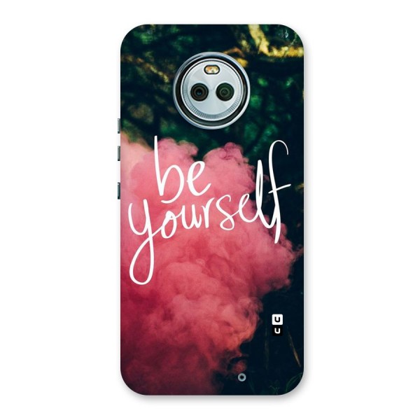 Be Yourself Greens Back Case for Moto X4