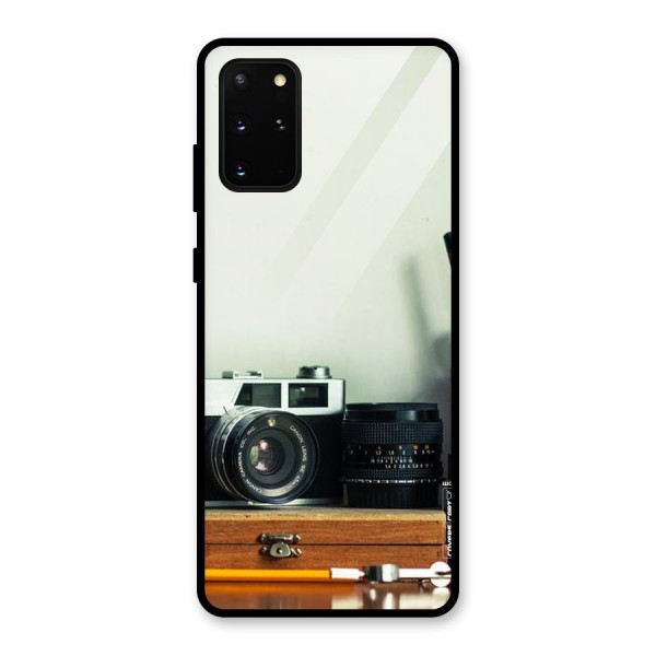 Photographer Desk Glass Back Case for Galaxy S20 Plus