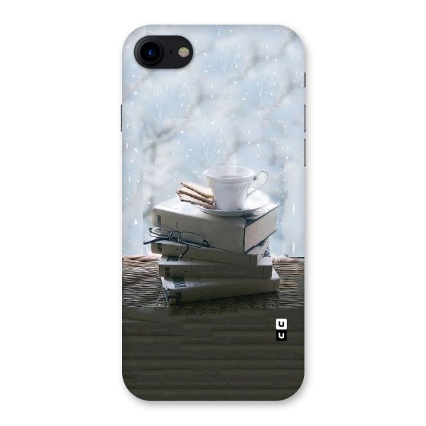 Winter Reads Back Case for iPhone SE 2020