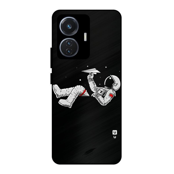 Astronaut Aeroplane Metal Back Case for iQOO Z6 44W