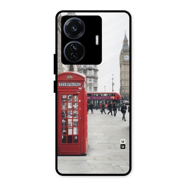 Booth In Red Metal Back Case for iQOO Z6