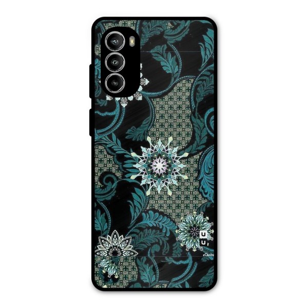 Bottle Green Floral Metal Back Case for Moto G52