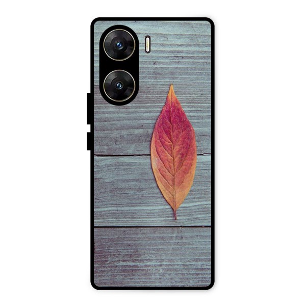 Classic Wood Leaf Metal Back Case for Vivo V29e