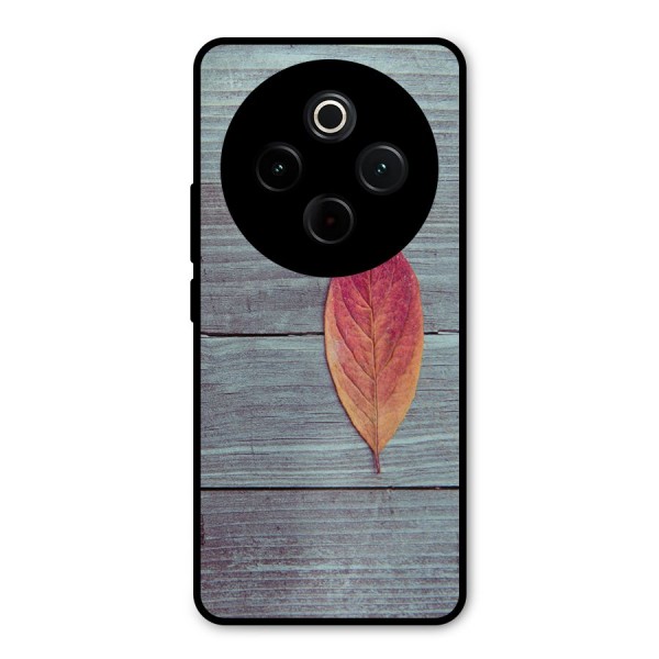 Classic Wood Leaf Metal Back Case for iQOO Z10