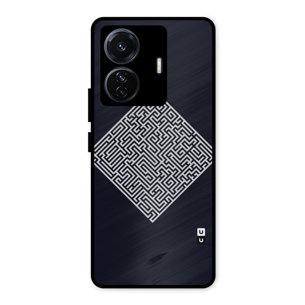 Minimal Maze Pattern Metal Back Case for iQOO Z6