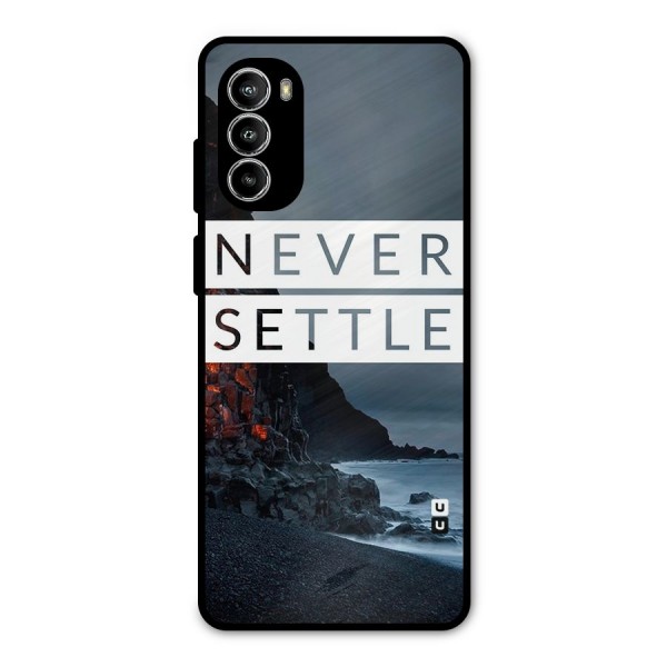 Never Settle Dark Beach Metal Back Case for Moto G52