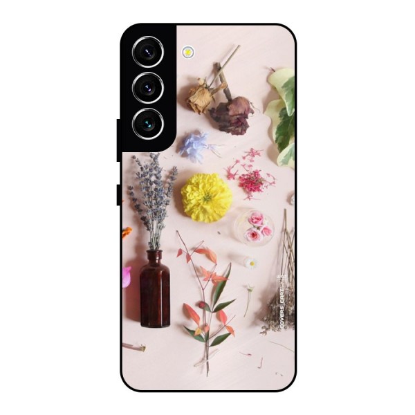 Old Petals Metal Back Case for Galaxy S22 5G