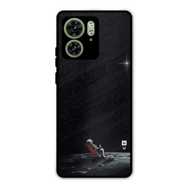 Resting Spaceman Face Metal Back Case for Motorola Edge 40 5G