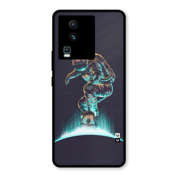 Rolling Spaceman Metal Back Case for iQOO Neo 7 Pro