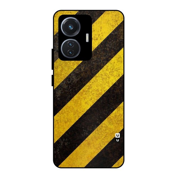 Shaded Yellow Stripes Metal Back Case for iQOO Z6 44W