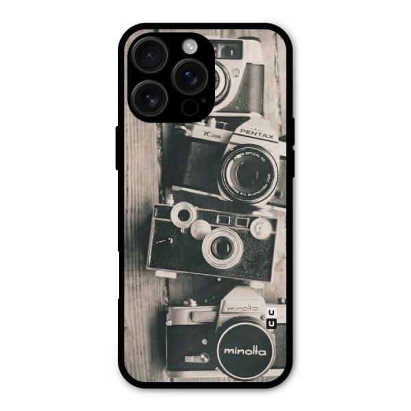 Vintage Style Shutter Metal Back Case for iPhone 16 Pro Max