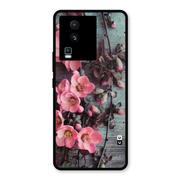 Wooden Floral Pink Metal Back Case for iQOO Neo 7