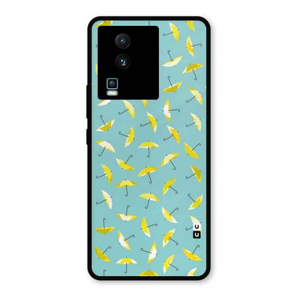 Yellow Umbrella Pattern Metal Back Case for iQOO Neo 7