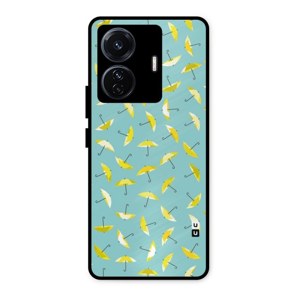 Yellow Umbrella Pattern Metal Back Case for iQOO Z6