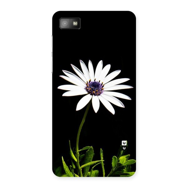 Flower White Spring Back Case for Blackberry Z10