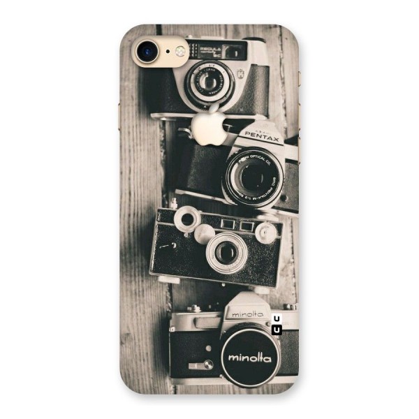 Vintage Style Shutter Back Case for iPhone 7 Apple Cut