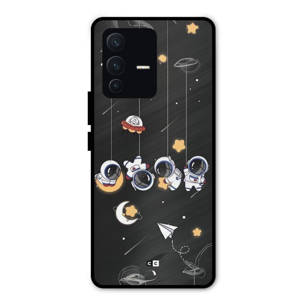 Hanging Astronauts Metal Back Case for Vivo V23 Pro