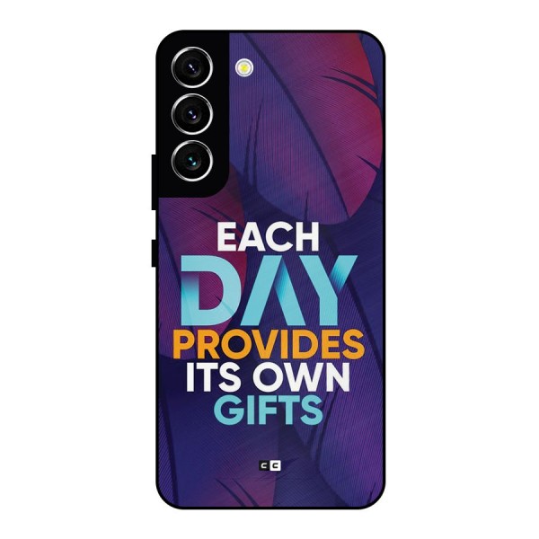 Its Own Gifts Metal Back Case for Galaxy S22 5G