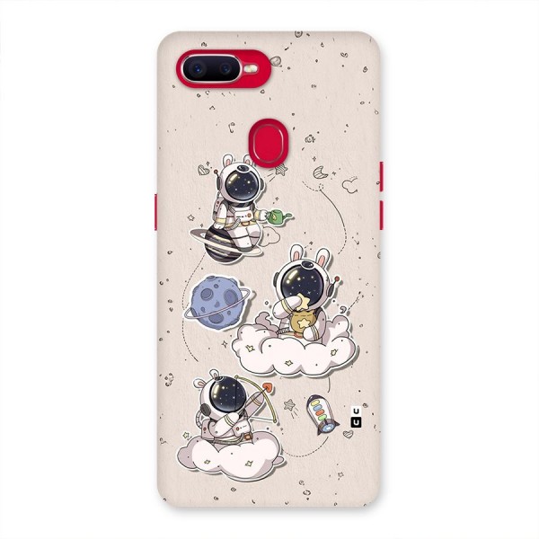 Lovely Astronaut Playing Back Case for Oppo F9 Pro