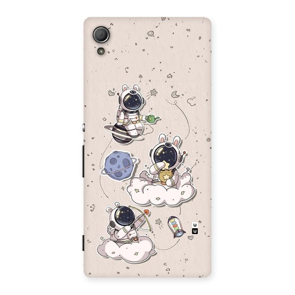 Lovely Astronaut Playing Back Case for Xperia Z4