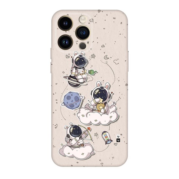 Lovely Astronaut Playing Back Case for iPhone 14 Pro Max