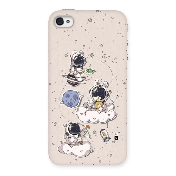Lovely Astronaut Playing Back Case for iPhone 4 4s