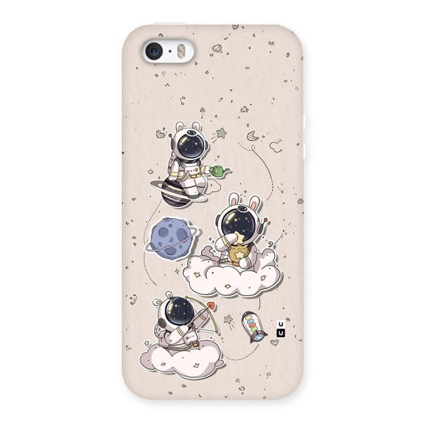 Lovely Astronaut Playing Back Case for iPhone 5 5s