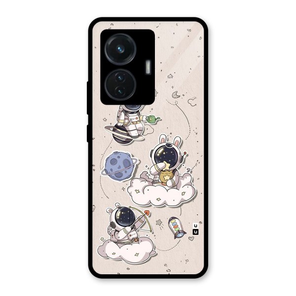 Lovely Astronaut Playing Glass Back Case for iQOO Z6 44W