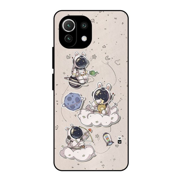 Lovely Astronaut Playing Metal Back Case for Mi 11 Lite