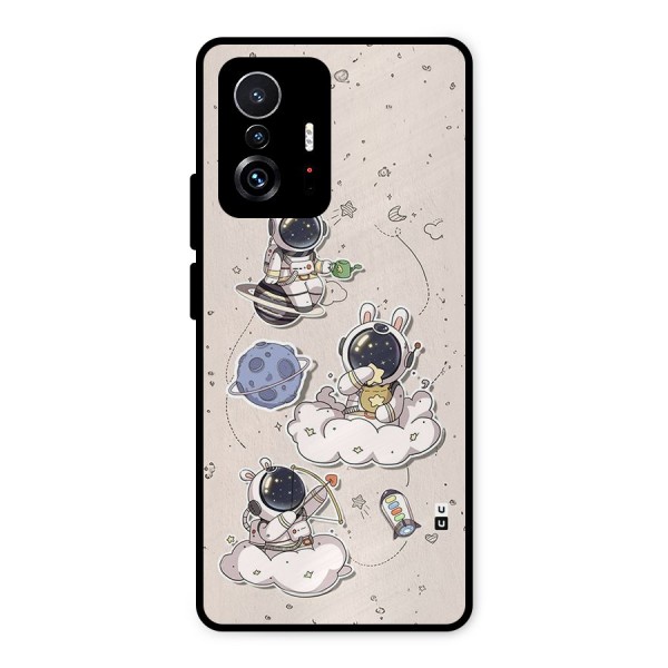 Lovely Astronaut Playing Metal Back Case for Xiaomi 11T Pro